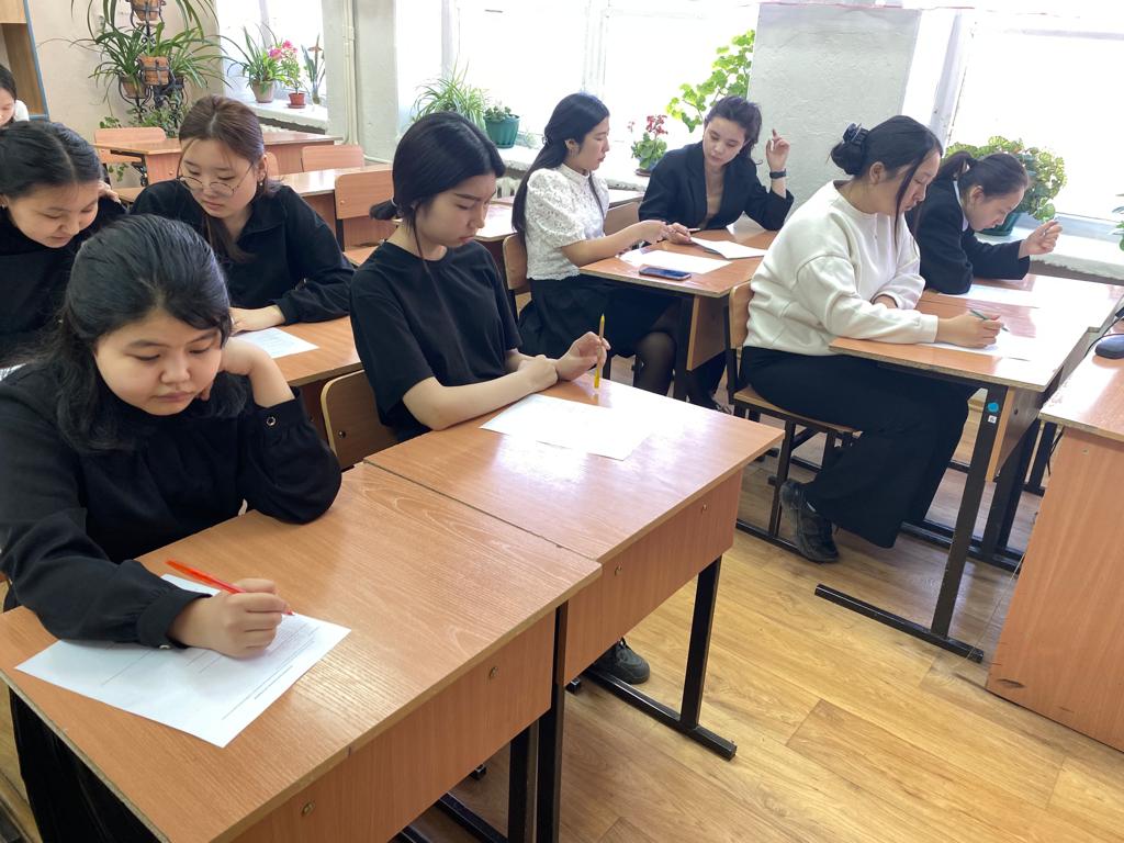 Профилактическая беседа среди девочек